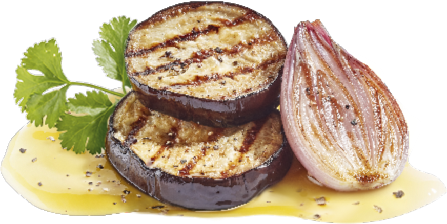 Deux tranches d'aubergine avec un demi oignon