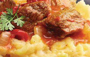 Fondant de bœuf sauce Basquaise Marie